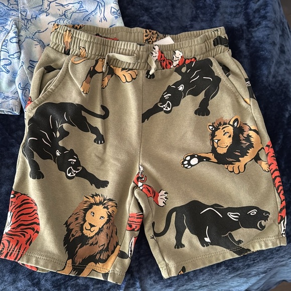 Boys 6/7 Summer Bundle - Picture 2 of 8